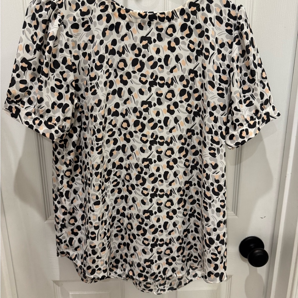 LOFT Black, White and Pink Short Sleeve Blouse